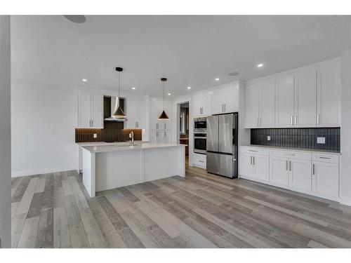 180 Sandpiper Landing, Chestermere, AB - Indoor Photo Showing Kitchen