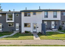 76-6440 4 Street NW Calgary, AB T2K 1B8