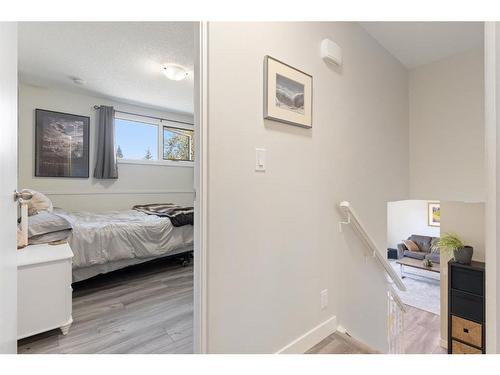 9508 Oakland Road Sw, Calgary, AB - Indoor Photo Showing Bedroom