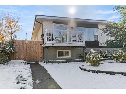 64 Pennsburg Way Se, Calgary, AB - Outdoor