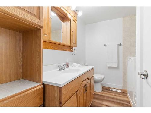 64 Pennsburg Way Se, Calgary, AB - Indoor Photo Showing Bathroom