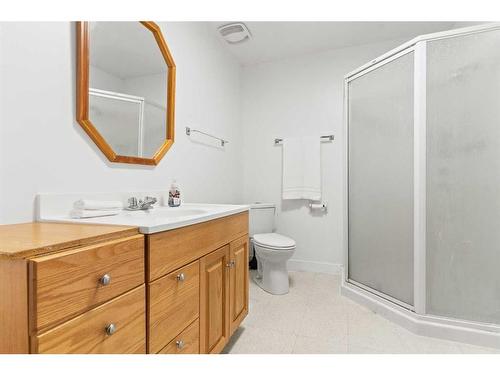 64 Pennsburg Way Se, Calgary, AB - Indoor Photo Showing Bathroom