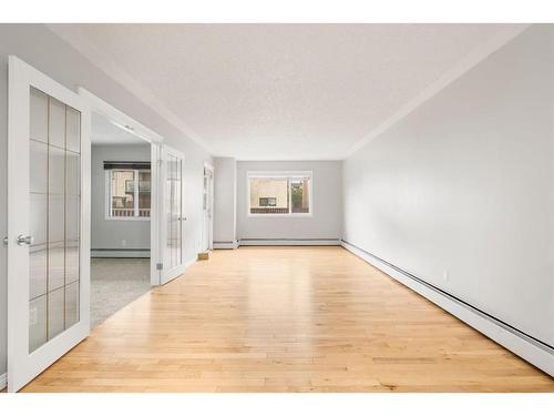 302-638 Meredith Road Ne, Calgary, AB - Indoor Photo Showing Other Room