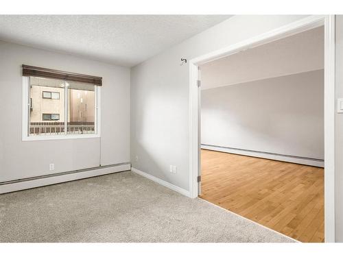 302-638 Meredith Road Ne, Calgary, AB - Indoor Photo Showing Other Room