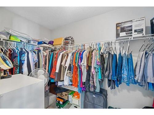 116 Oakmere Place, Chestermere, AB - Indoor With Storage