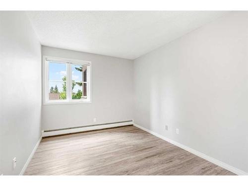 2821-3400 Edenwold Heights Nw, Calgary, AB - Indoor Photo Showing Other Room