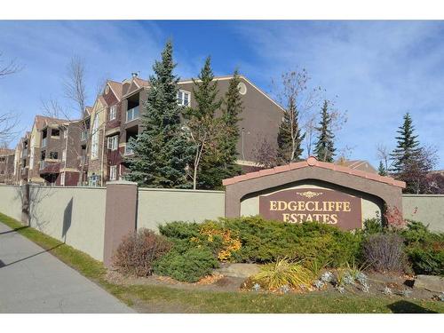 2821-3400 Edenwold Heights Nw, Calgary, AB - Outdoor