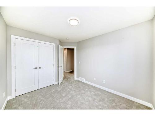 425 Chelsea Key, Chestermere, AB - Indoor Photo Showing Other Room