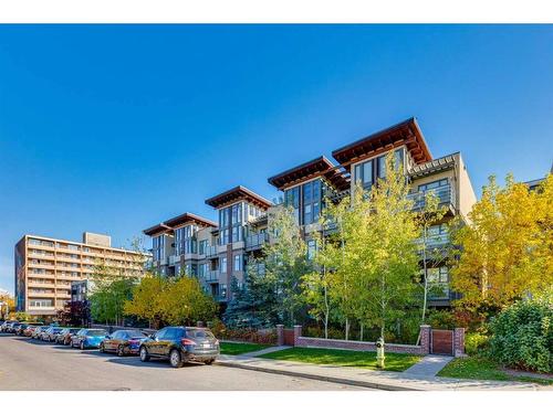 211-1720 10 Street Sw, Calgary, AB - Outdoor With Facade