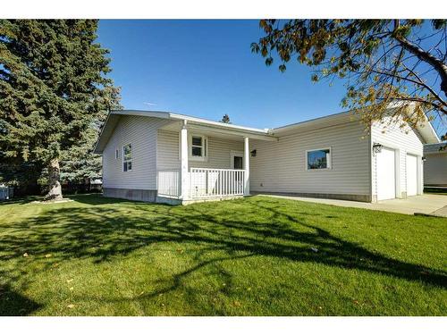 1-717 Centre Street, Vulcan, AB - Outdoor With Exterior