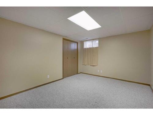 1-717 Centre Street, Vulcan, AB - Indoor