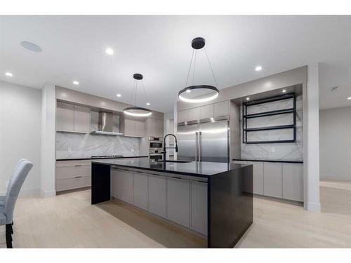 94 Aspen Summit Close Sw, Calgary, AB - Indoor Photo Showing Kitchen With Upgraded Kitchen