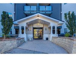 103-30 Sierra Morena Mews SW Calgary, AB T3H 3K9