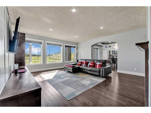 250040 Dynasty Drive West, Rural Foothills County, AB - Indoor Photo Showing Living Room