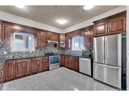 250040 Dynasty Drive West, Rural Foothills County, AB - Indoor Photo Showing Kitchen