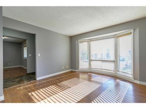 56 Millbank Close Sw, Calgary, AB - Indoor Photo Showing Other Room