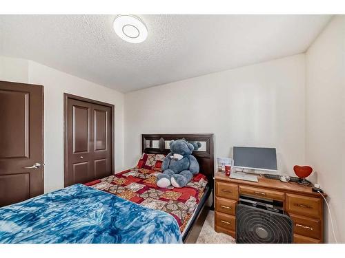 3 Skyview Springs Crescent Ne, Calgary, AB - Indoor Photo Showing Bedroom