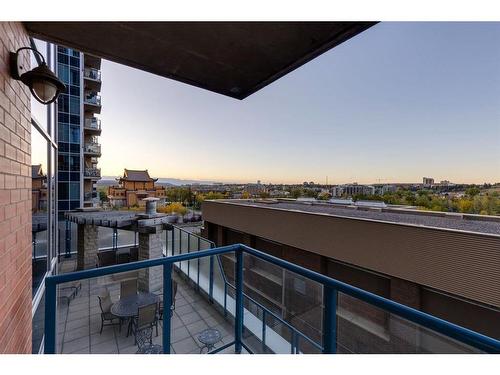 703-910 5 Avenue Sw, Calgary, AB - Outdoor With Balcony With View With Exterior