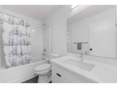 215 Creekstone Way Sw, Calgary, AB - Indoor Photo Showing Bathroom