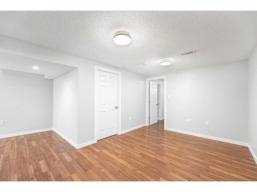 196 Windermere Road Sw, Calgary, AB - Indoor Photo Showing Other Room