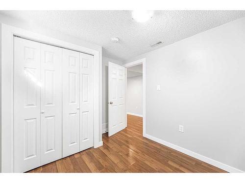 196 Windermere Road Sw, Calgary, AB - Indoor Photo Showing Other Room