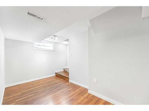 196 Windermere Road Sw, Calgary, AB - Indoor Photo Showing Other Room