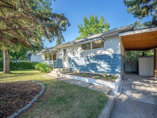 196 Windermere Road Sw, Calgary, AB - Outdoor