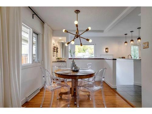 3336 35 Avenue Sw, Calgary, AB - Indoor Photo Showing Dining Room