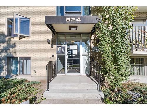 303-824 4 Avenue Nw, Calgary, AB - Outdoor With Exterior