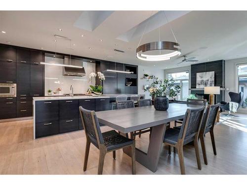 67 Lissington Drive Sw, Calgary, AB - Indoor Photo Showing Dining Room