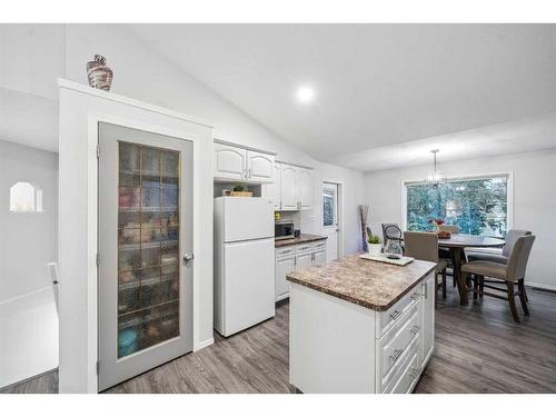 116 Hillview Road, Strathmore, AB - Indoor Photo Showing Kitchen