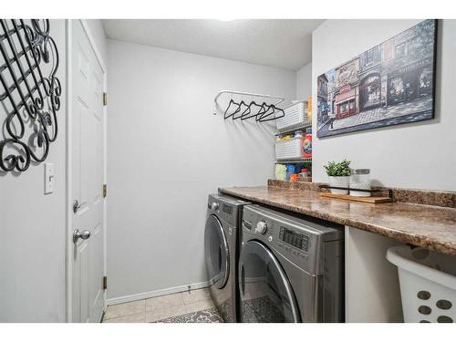 116 Hillview Road, Strathmore, AB - Indoor Photo Showing Laundry Room