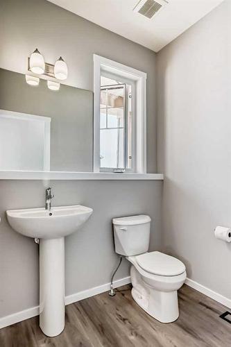 99 Carringford Close, Calgary, AB - Indoor Photo Showing Bathroom