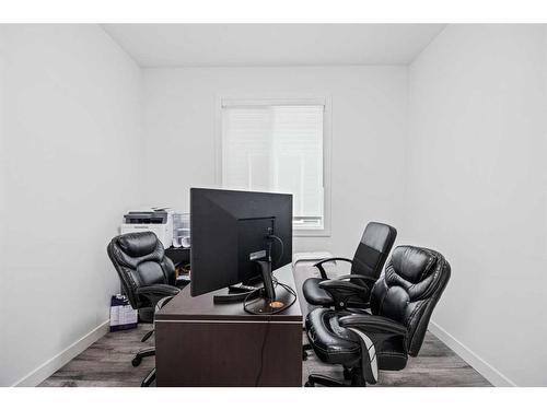 1033 Iron Landing Way, Crossfield, AB - Indoor Photo Showing Office