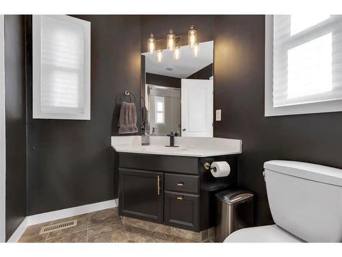 147 Citadel Drive Nw, Calgary, AB - Indoor Photo Showing Bathroom