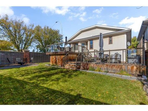 147 Citadel Drive Nw, Calgary, AB - Outdoor With Deck Patio Veranda With Backyard