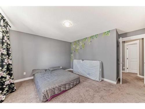 145 Skyview Point Green Ne, Calgary, AB - Indoor Photo Showing Bedroom