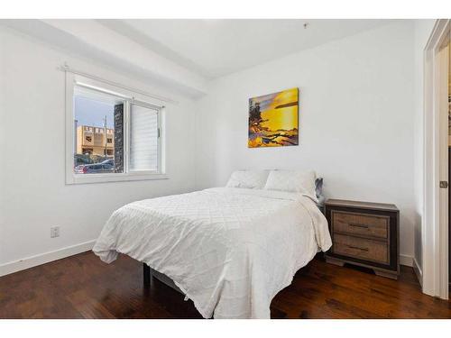 3-8 Sage Hill Terrace Nw, Calgary, AB - Indoor Photo Showing Bedroom