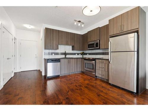 3-8 Sage Hill Terrace Nw, Calgary, AB - Indoor Photo Showing Kitchen