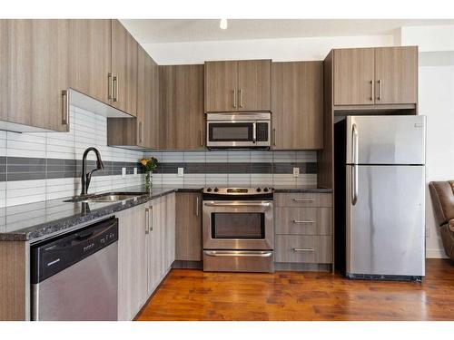 3-8 Sage Hill Terrace Nw, Calgary, AB - Indoor Photo Showing Kitchen