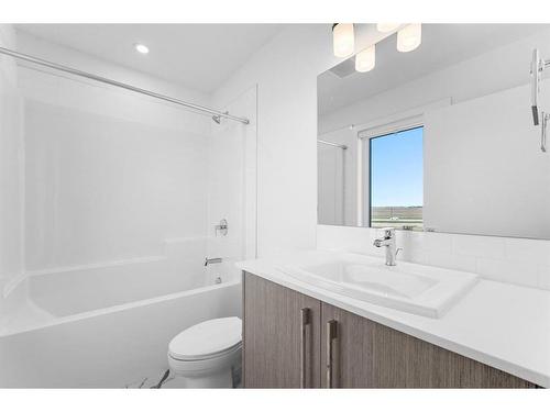 1304-280 Chelsea Road, Chestermere, AB - Indoor Photo Showing Bathroom