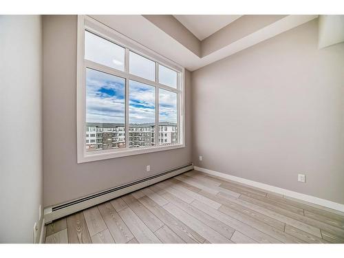 1517-395 Skyview Parkway Ne, Calgary, AB - Indoor Photo Showing Other Room