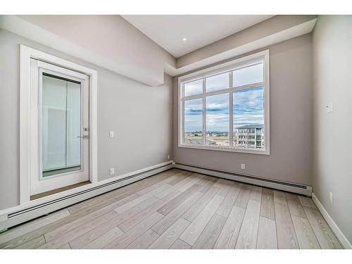 1517-395 Skyview Parkway Ne, Calgary, AB - Indoor Photo Showing Other Room