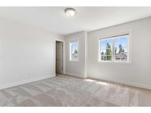 1565 Strathcona Drive Sw, Calgary, AB - Indoor Photo Showing Other Room