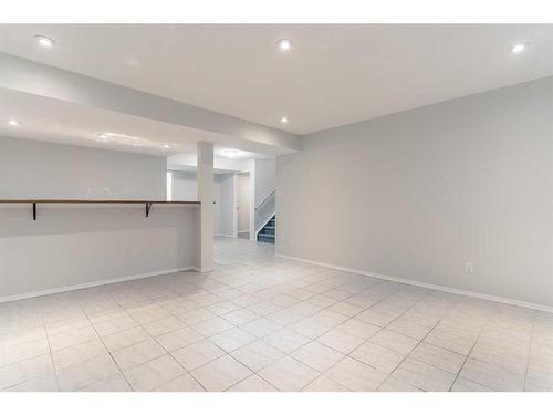 1565 Strathcona Drive Sw, Calgary, AB - Indoor Photo Showing Other Room