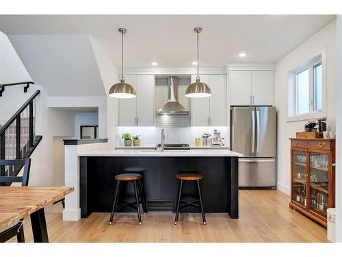 2-1922 25A Street Sw, Calgary, AB - Indoor Photo Showing Kitchen With Upgraded Kitchen