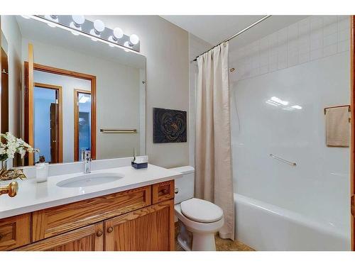 20 Arbour Cliff Close Nw, Calgary, AB - Indoor Photo Showing Bathroom