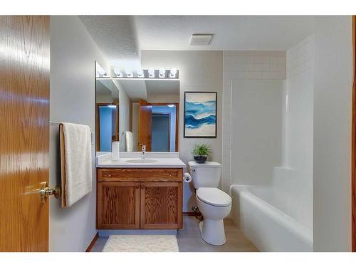 20 Arbour Cliff Close Nw, Calgary, AB - Indoor Photo Showing Bathroom