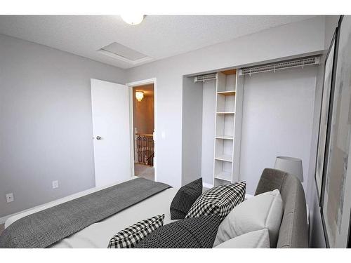 136 Bedfield Close Ne, Calgary, AB - Indoor Photo Showing Bedroom