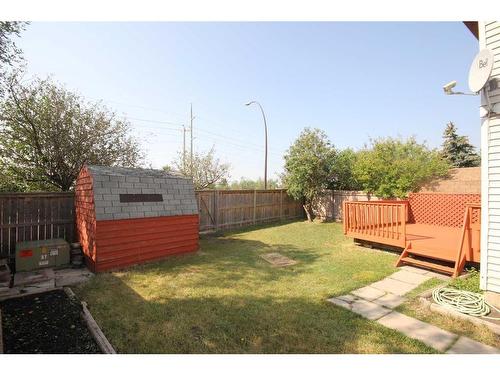 136 Bedfield Close Ne, Calgary, AB - Outdoor